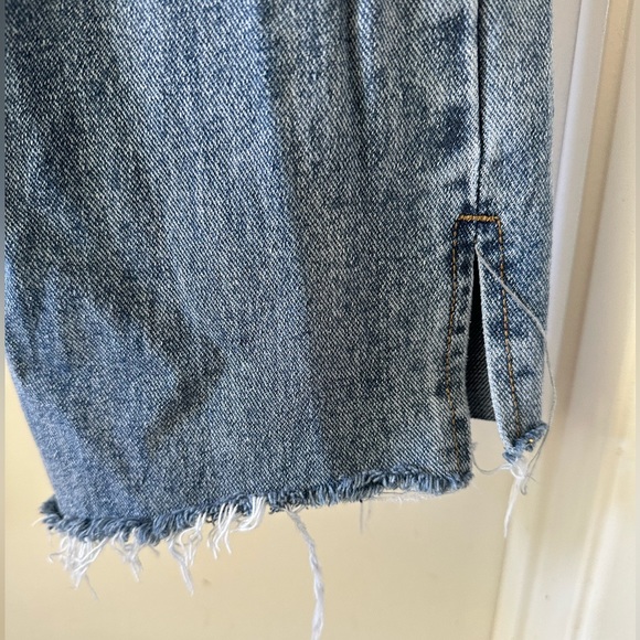 PrettyLittleThing Jeans - Picture 3 of 4